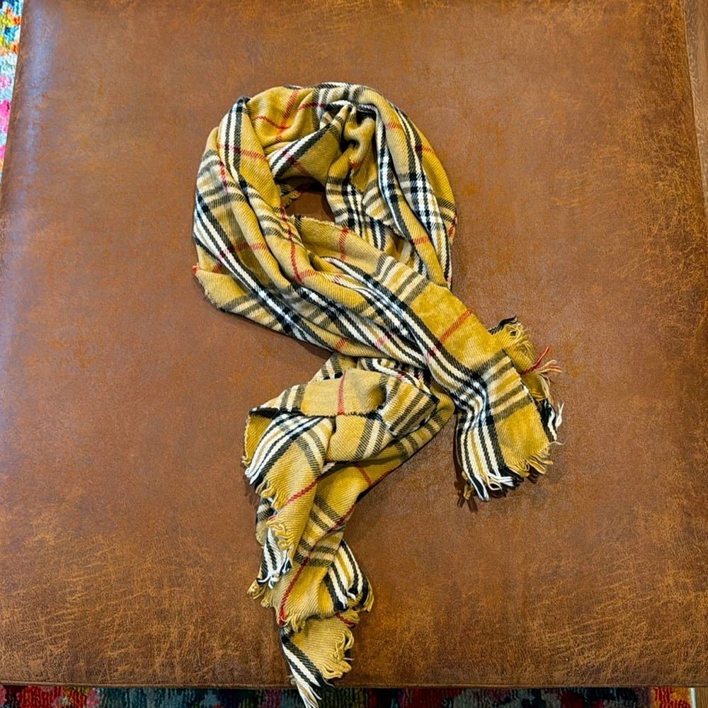 Large scarf
